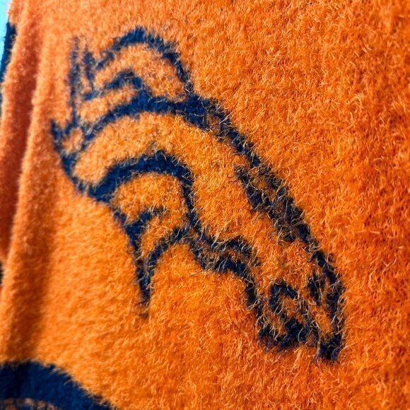 Denver Broncos eyelash sweater Women XL NFL Team‎ Apparel Blue orange - Picture 3 of 7